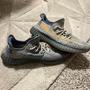 Yeezy boost 350 V2 israfil
